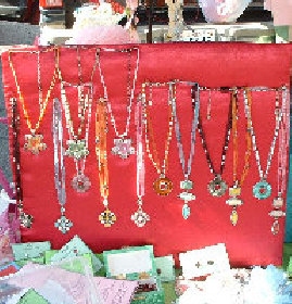 kathys%20kiwi%20antique%20estate%20costume%20jewelry%20antiques%20dealer%20estate%20vendor001017.jpg